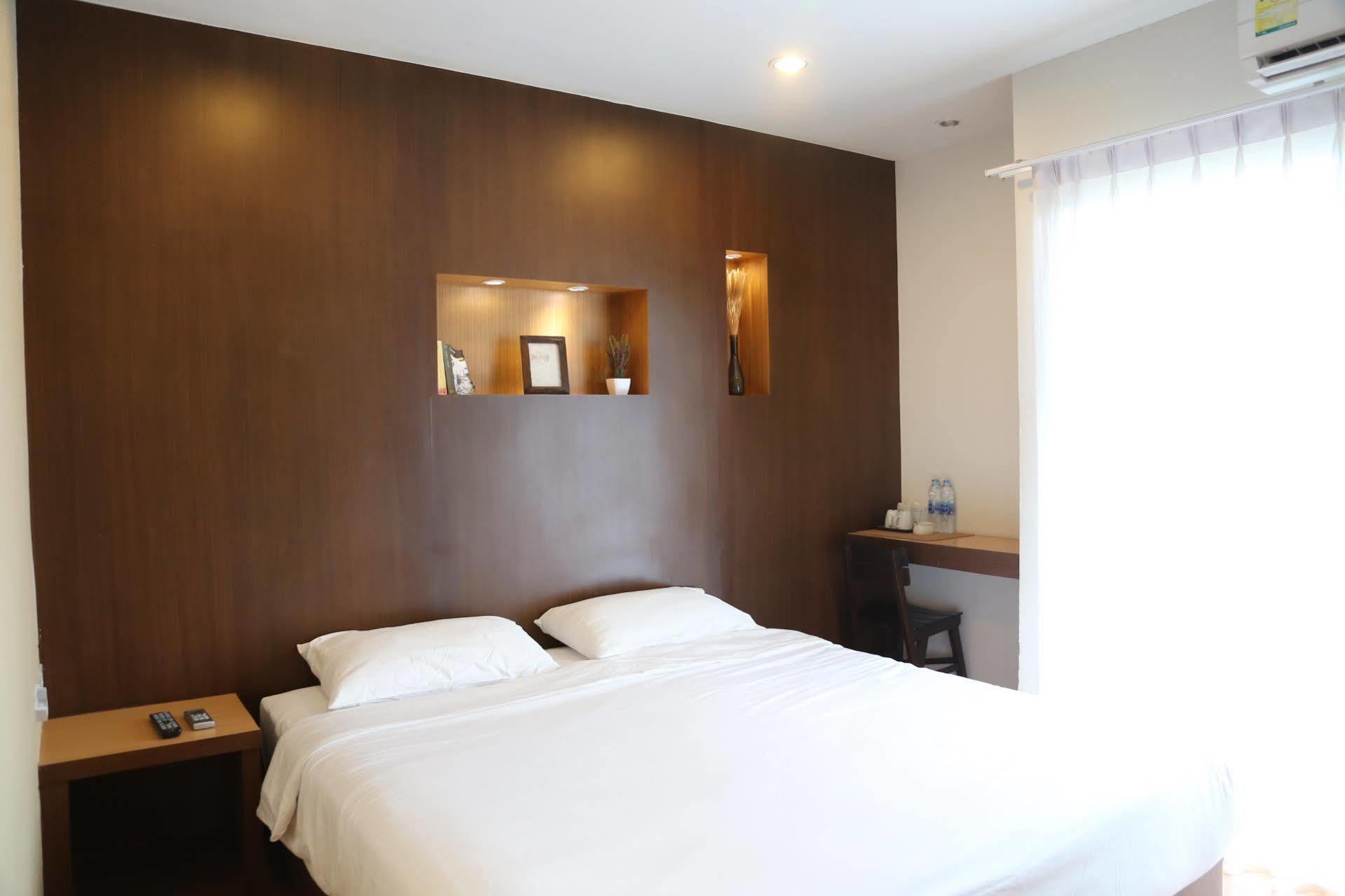 Tree Hug Home Patong Экстерьер фото