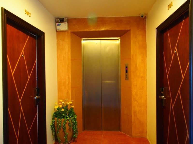 Tree Hug Home Patong Экстерьер фото